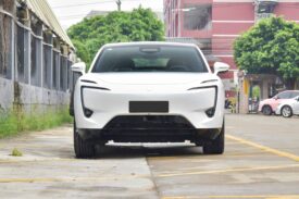 Avatr 11